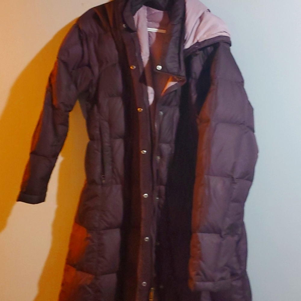 GUC WOMENS NORTH FACE JACKET